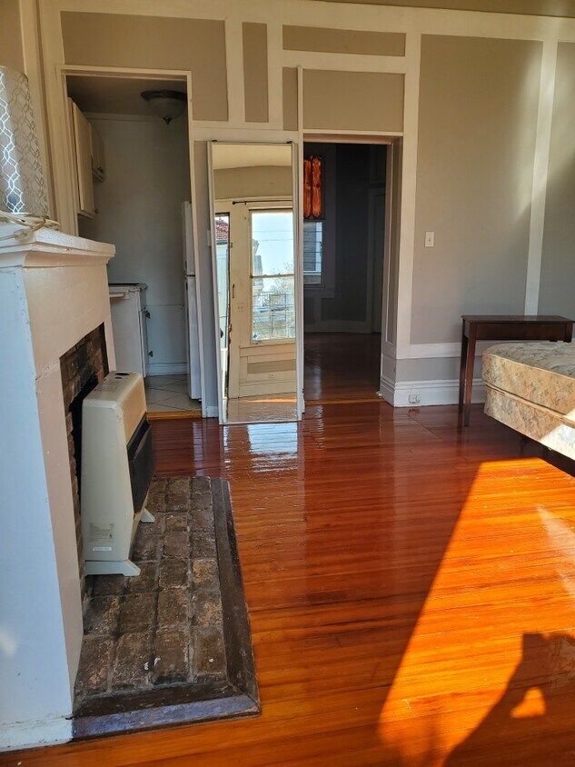 4401 Danneel St Unit 4401, New Orleans, LA 70115 Apartments 4401