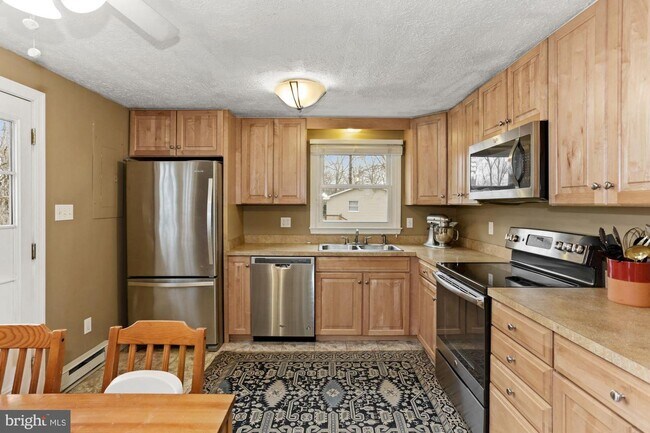 Foto del edificio - 572 Rockbridge Dr SE