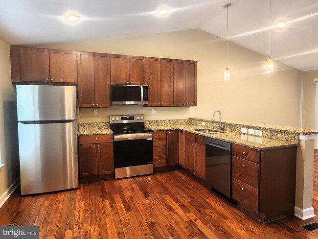 Foto del edificio - 12216 Kingsbrook St