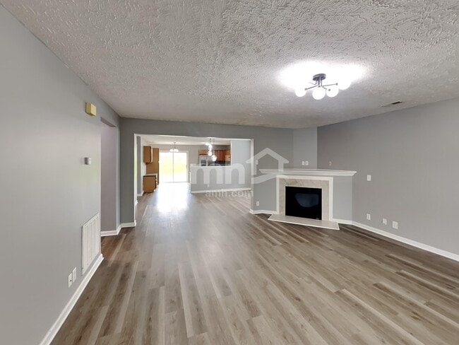Building Photo - 3628 Coles Branch Dr