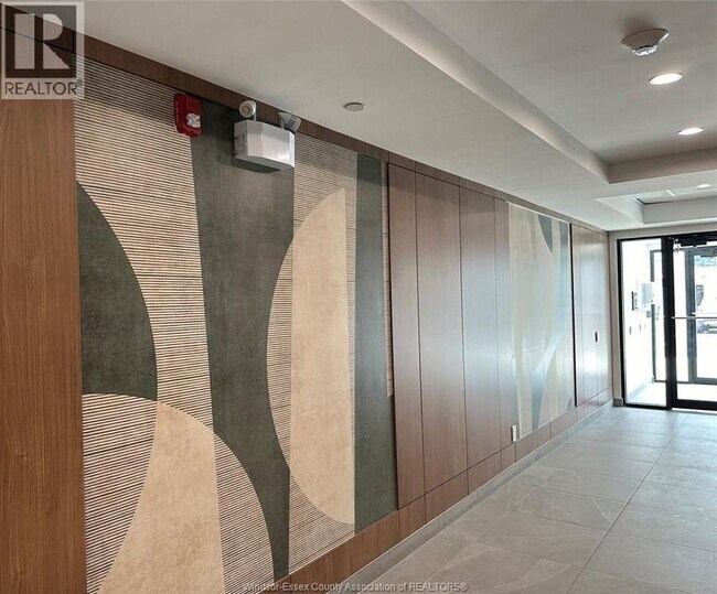 Building Photo - 3370 Stella Crescent