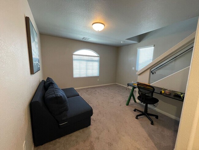 Building Photo - SEMI-FURNISHED 3-STORY HOME! HUGE LOFT, SO...