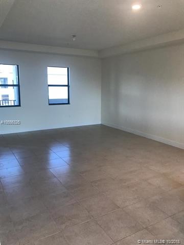 Foto principal - 10455 NW 82nd St