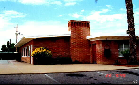 Foto del edificio - 3810 N Romero Rd