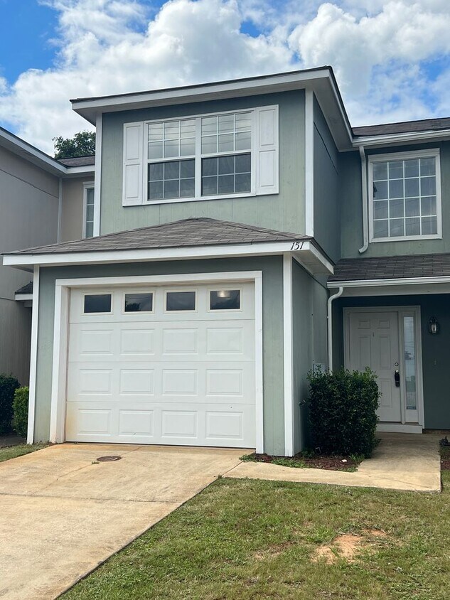 Foto principal - 151 Woodberry Drive
