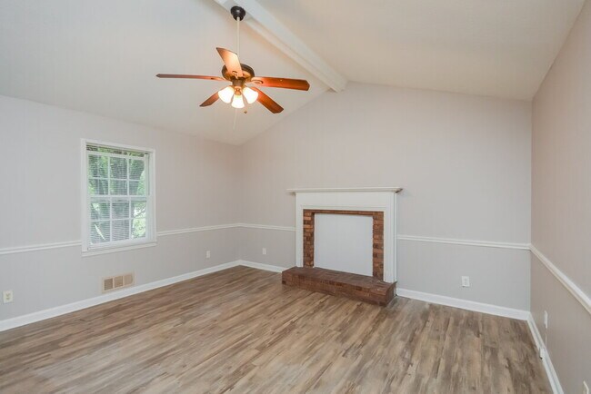 Foto del edificio - 1589 Cherry Hill Ln SW