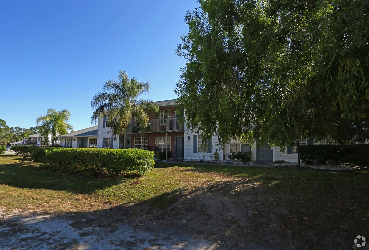 Foto del edificio - 5330 16th Pl SW