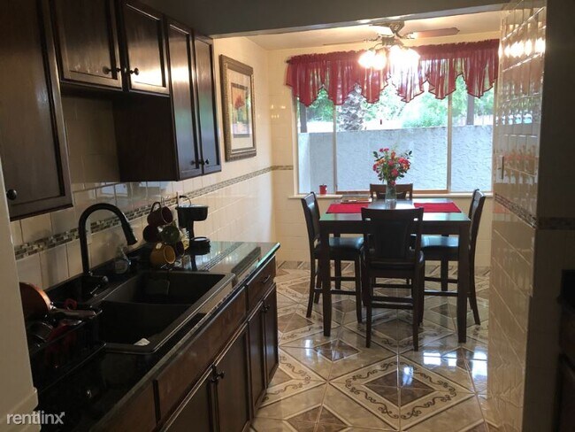 Building Photo - 2 br, 1.5 bath Condo - 401 W Boca Chica Blvd