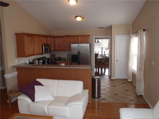 Foto del edificio - 4104 Redspire Ln