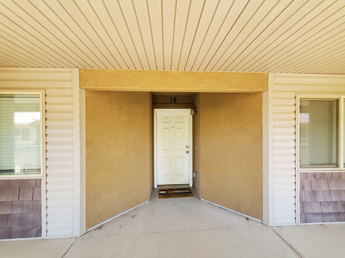 Primary Photo - 2476 Orion Way