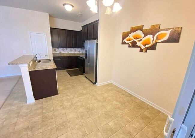 Foto del edificio - 847 Dovefield Ln