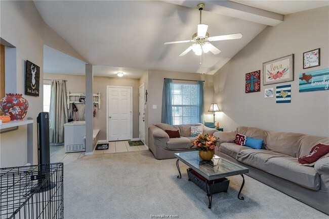 Building Photo - 3763 Oldenburg Ln