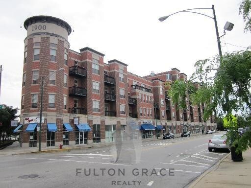 Primary Photo - 1936 S Archer Ave