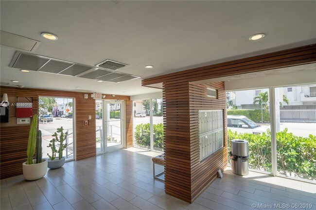 Foto del edificio - 1600 West Ave