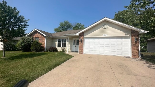 Building Photo - 3903 Arctic Fox Dr