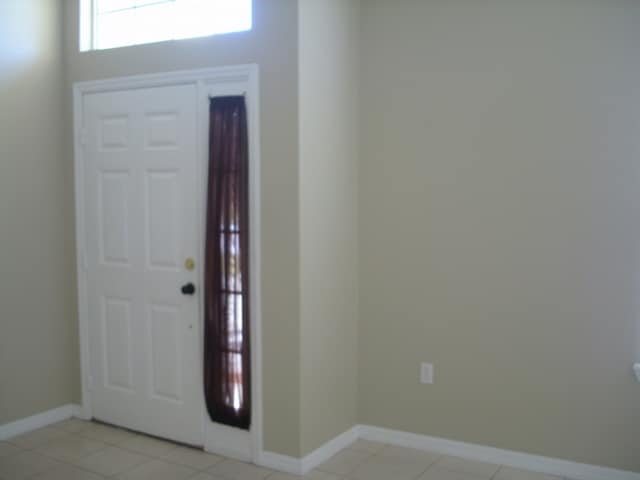 Building Photo - 768 Hacienda Cir