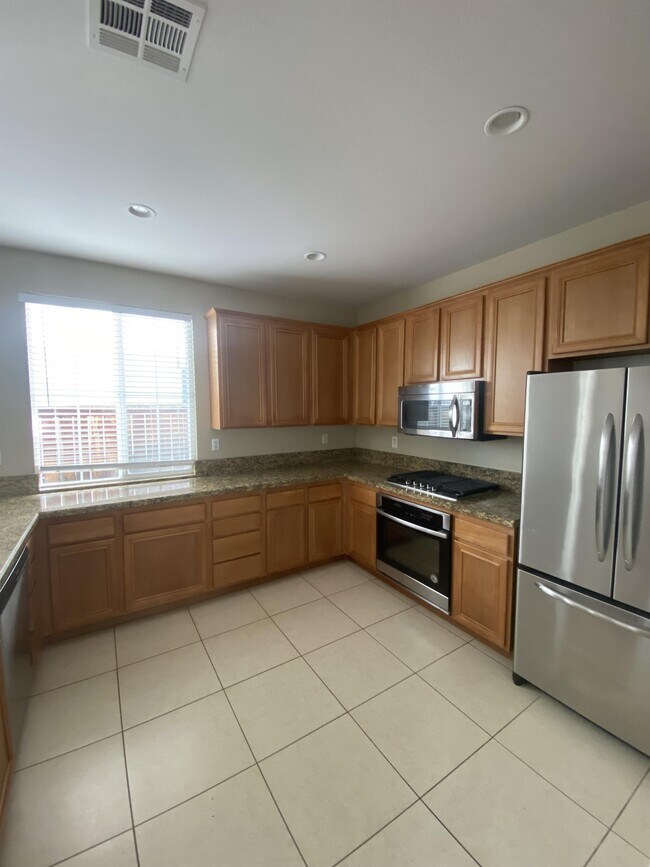 Building Photo - 31595 Mendocino Ct