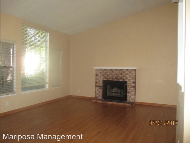 Foto del edificio - 9405 Emerald Vista Dr