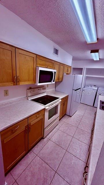 Foto del edificio - 6519 W Newberry Rd
