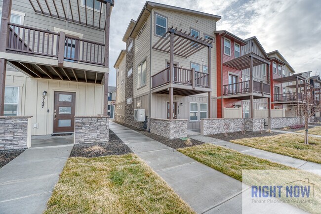 Building Photo - 3125 N Network Ln