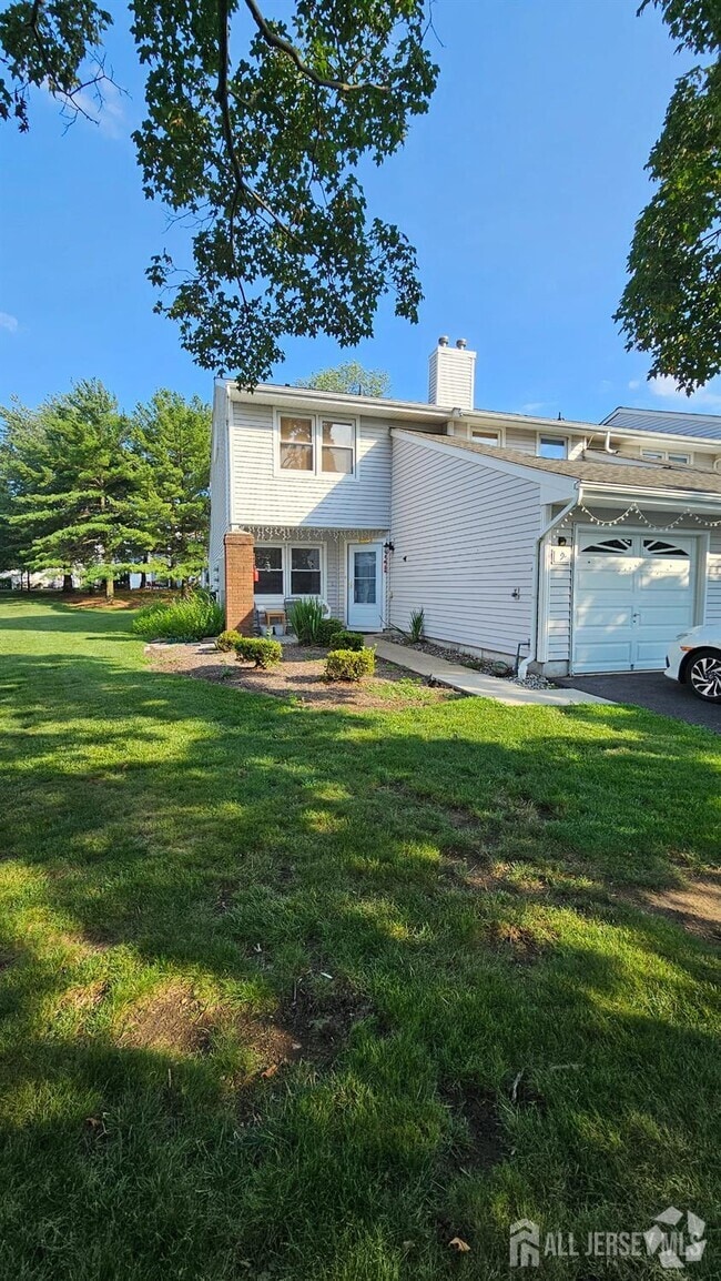 Building Photo - 9 Sandpiper Dr