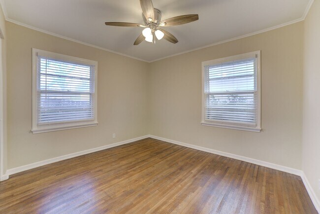 Foto del edificio - NEWLY REMODELED!! 2 Bed 1 Bath