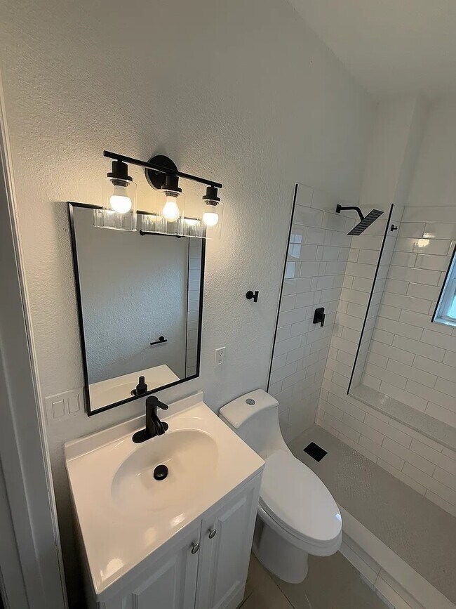 Foto del edificio - 3460 4th Ave S