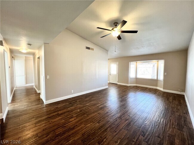 Building Photo - 6446 Meadowlark Ln