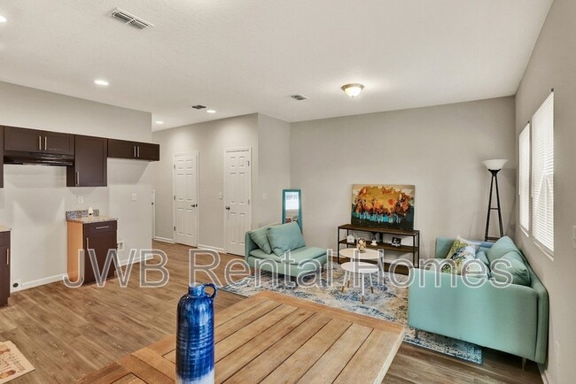 Photo - 6033 Carolines Ct Townhome