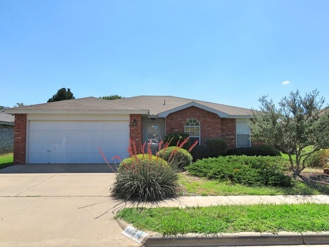 Building Photo - House Located Minutes From Park, School & ...