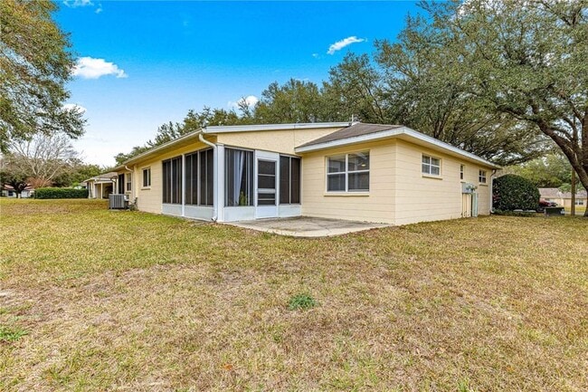 Building Photo - 9662 SW 95th Ct