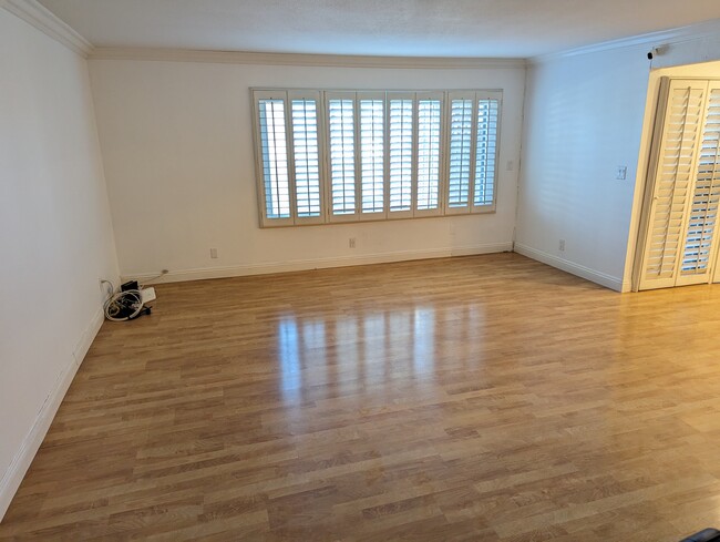 Building Photo - 162 Casuda Canyon Dr