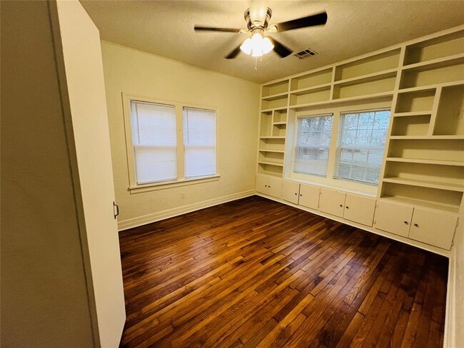 Building Photo - 224 W Eufaula St