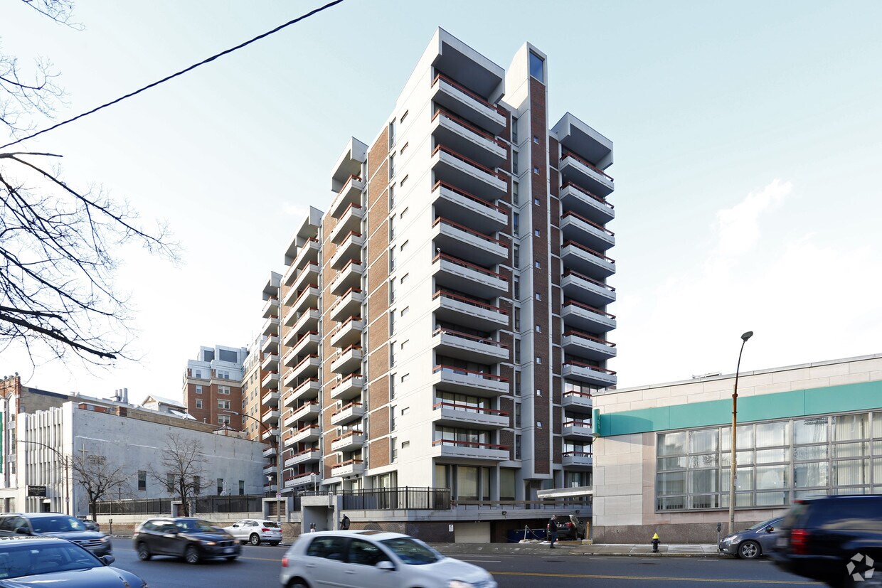 Kenmore Tower Apartments in Boston, MA