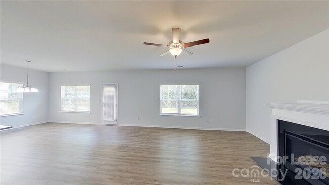 Building Photo - 4509 Cecilia Ln