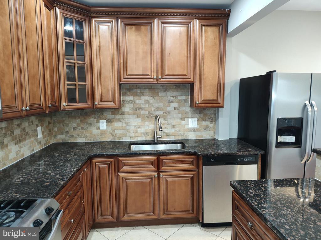 Primary Photo - 3916 Pinkney Rd