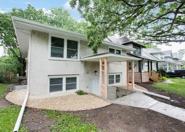 Foto principal - 1638 Marshall Ave