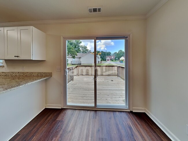 Building Photo - 1516 Chestnut Oak Dr