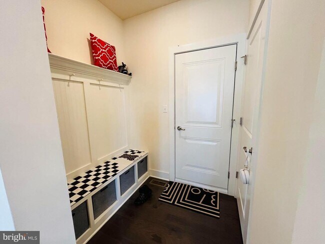Building Photo - 307 Appleford Cir