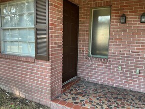 Building Photo - 707 Boyd Ct