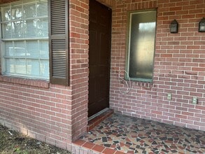 Building Photo - 707 Boyd Ct