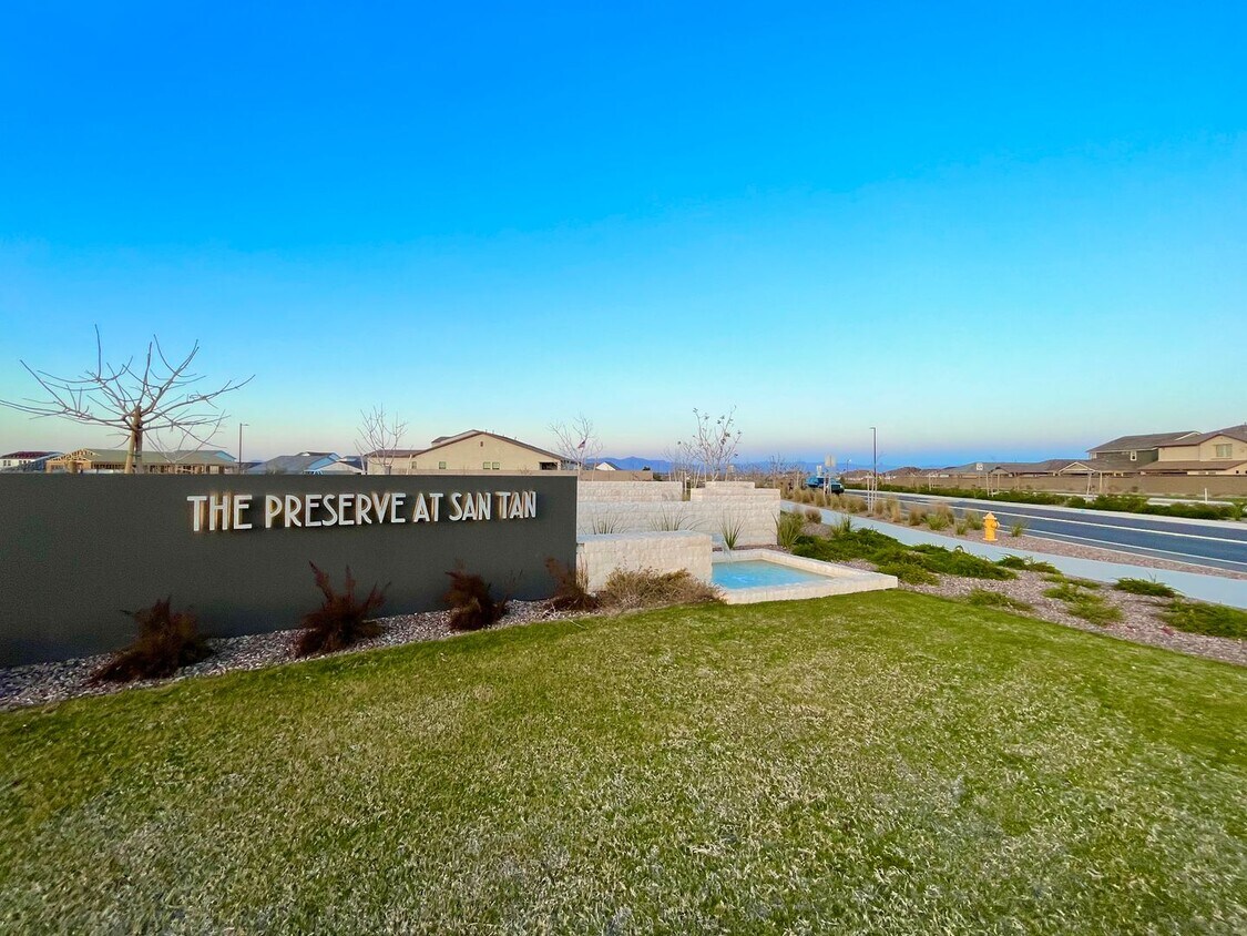 Foto principal - Single level, 4Bedrooms/3Bath TollBrother ...