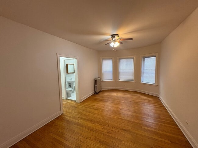 Photo - 824 S Austin Blvd Apartment