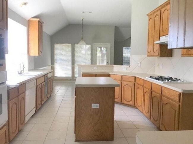 Foto del edificio - 1311 Pine Mills Dr