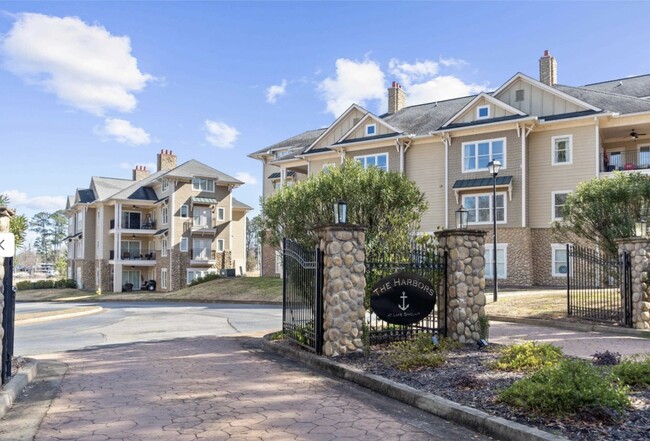 Condo Entrance - 109 Misty Ln NW