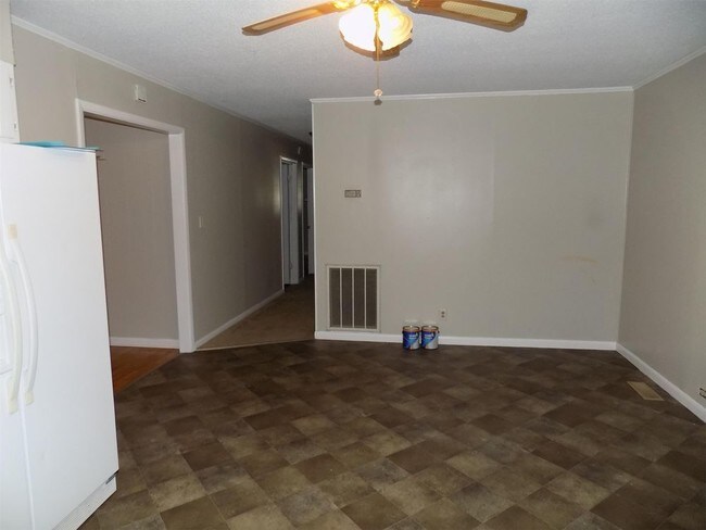 Building Photo - 1104 Coosa St