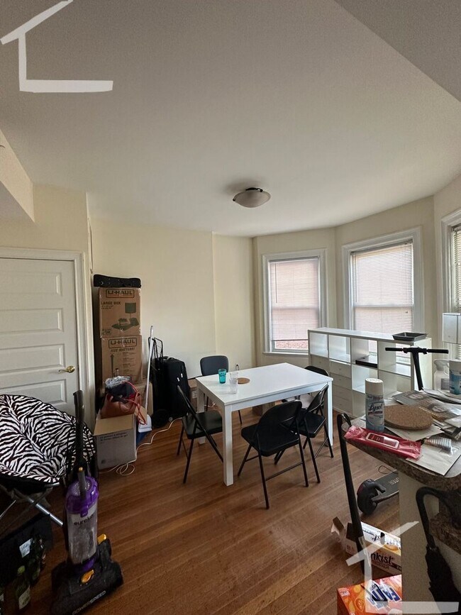 Foto del edificio - 2-Bed  Modern BU/Allston/Packard's Corner