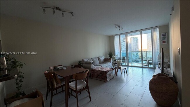 Foto del edificio - 31 SE 5th St