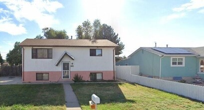Building Photo - 618 Hewitt St