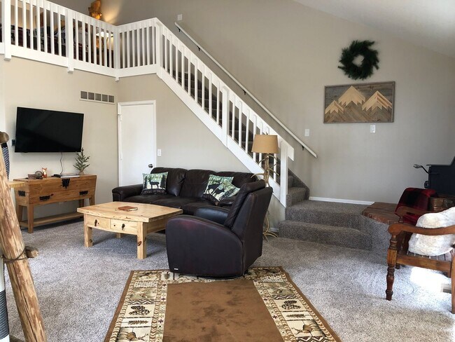 Photo - Woodland Park Hideaway! Townhome